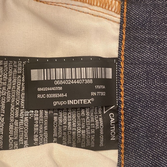 Zara Womens NWOT high waisted dark wash wide leg jeans. Size 6 - Picture 4 of 7